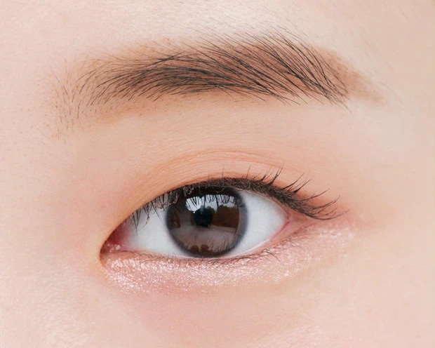 【初心者さん向け】アイシャドウの塗り方特集!基本から応用までプロの解説付きでご紹介_27_1