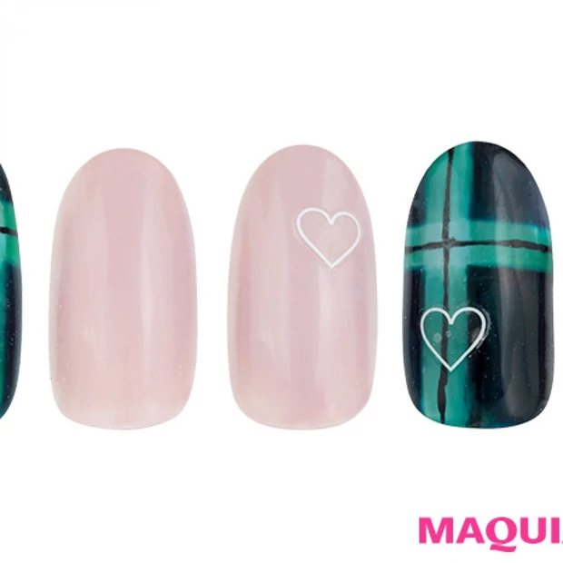 スイート×トラッドが洒落感を誘う「大人ハート」ネイル