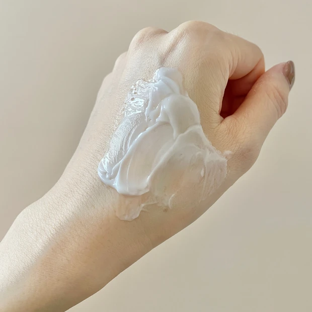 敏感肌でも安心して使える!iniksのリキッド ファンデーション&クレンジング エマルジョン_3_2