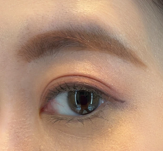 D-UP エアクリームペンシル ピーチブラウンのスウォッチ②