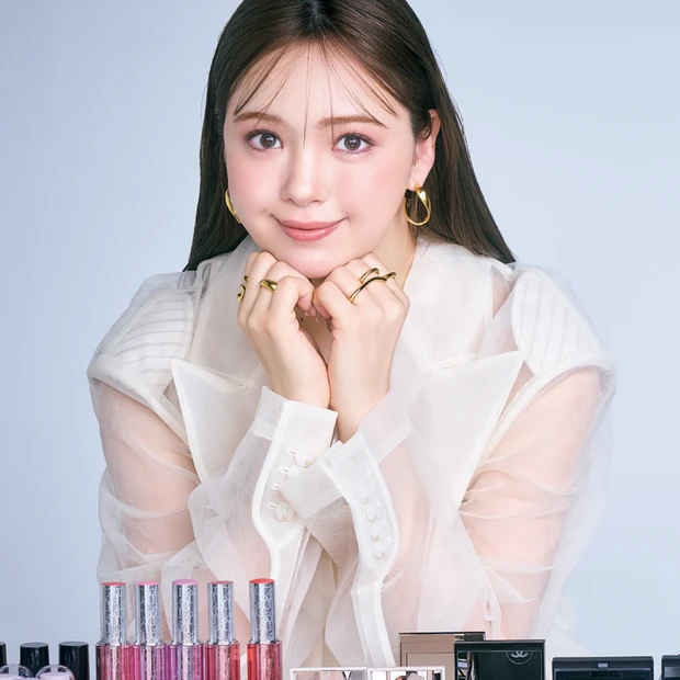 動画で公開！ 藤田ニコルさんが選んだ秋新色。キーワードは「27歳、等身大…