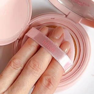 「hince カバーマスターピンククッション」のパフ