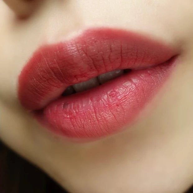 Florasisフローラシス 花西子 中国コスメ 百花同心錠 彫刻リップ