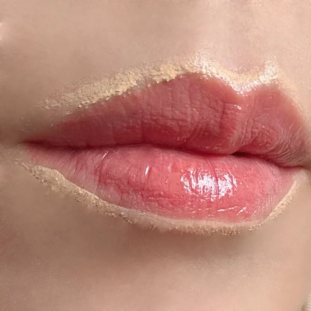 ROIさんリップメイク