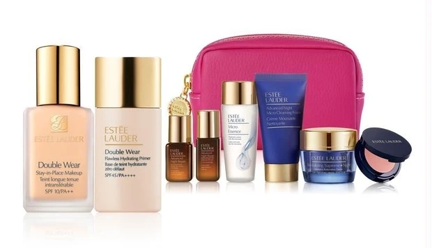 【7位】エスティ ローダーの名品ファンデか下地がついたスペシャルセット登場! オリジナルポーチも【クリスマスコフレ&限定品2022】