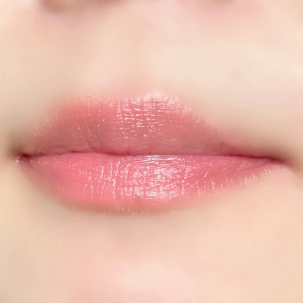 リップモンスター クリスタルポッドの水を飲んだ後の色持ち写真