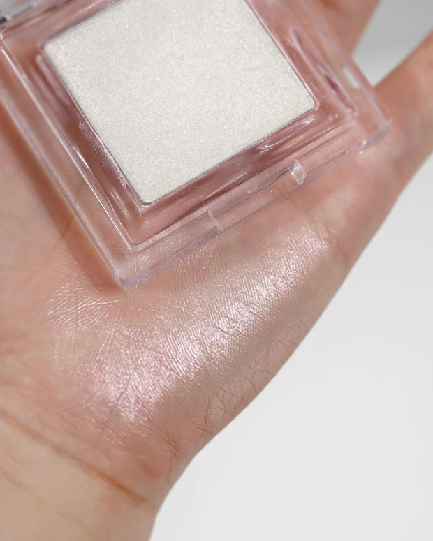 表紙メイク　ハイライト　Glint