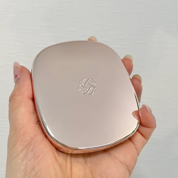 コスメデコルテ スキンシャドウ デザイニングパレット 02 little teddy bear イエベ春　レビュー