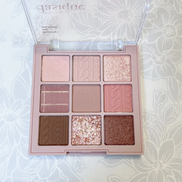 デイジークのアイシャドウ