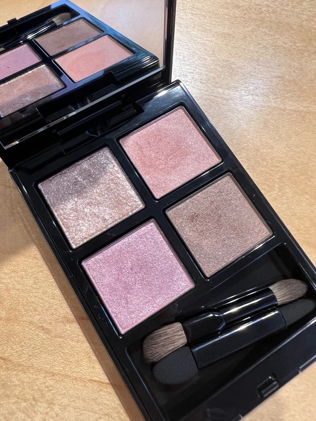 ADDICTION TOKYO　THE EYESHADOW 