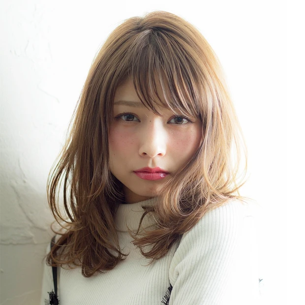 ピュアな魅力が加速する！ イノセントムードなニュアンシーストレート