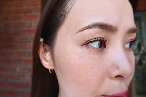 【私のオススメコスメ「ハイライト」】CHANEL プードゥル ルミエール 10 アイヴォリー ゴールド_5_2