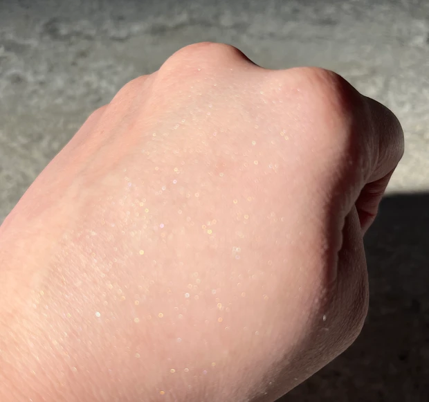 バイユア　ByUR  韓国コスメ　Qoo10 メガ割　石井美保　フェイスパウダー　パール　パウダー　新作　スウォッチ　口コミ