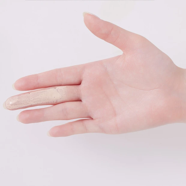 マキア　リキッドファンデーション　塗り方　指