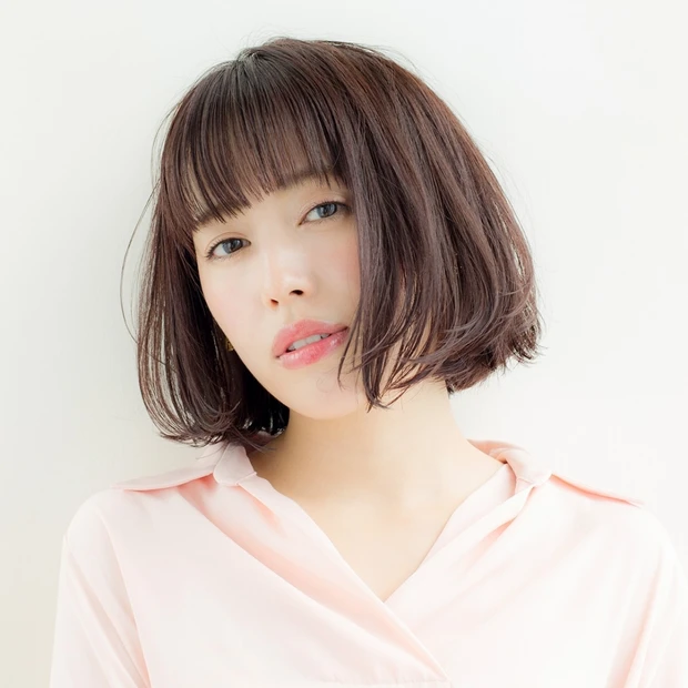 美麗ラインのおしゃれボブは、秋色ミックスでツヤっぽい大人肌に