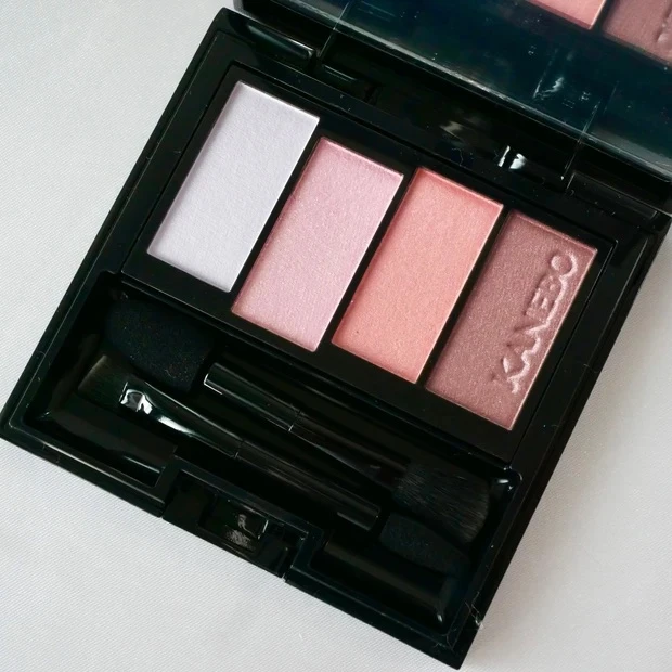 カネボウ カラードシャドウマキアインフルエンサーDOME01