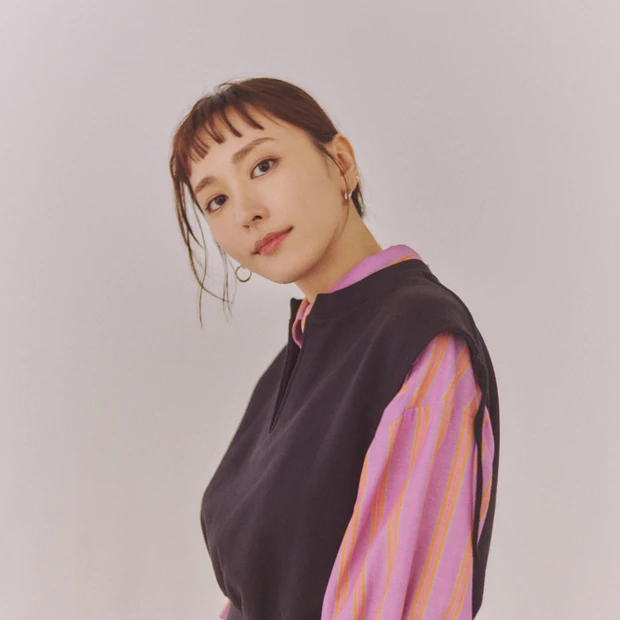 【新垣結衣さん】「私はコミュニケーションが上手じゃなくて、いつもぎこちない」『違国日記』のキャラクターに共感〈インタビュー前編〉