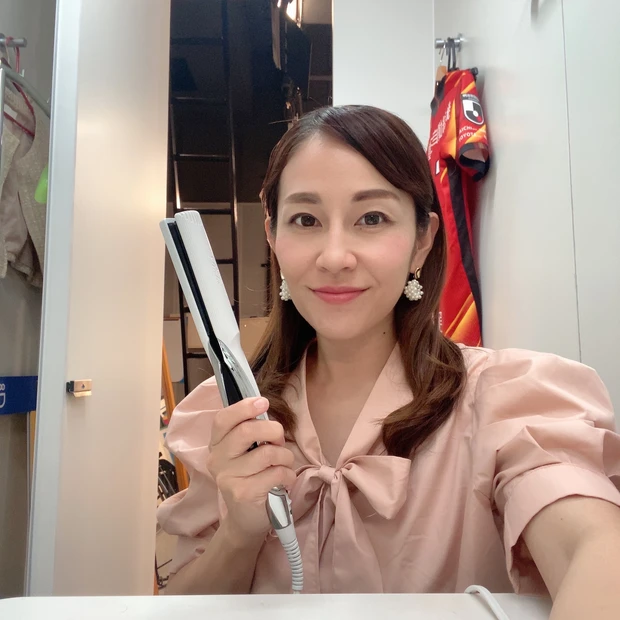 【その軽さにびっくり👀】プロの技を技術で再現!独自のカーボンプレートで美髪叶えるReFa BEAUTECH STRAIGHT IRON💖_3