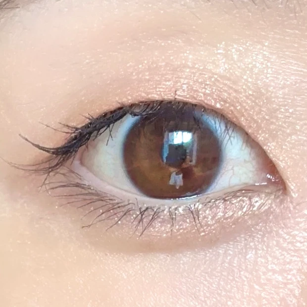 コスメデコルテ スキンシャドウ デザイニング パレット 09 cashmere featherのメイク例