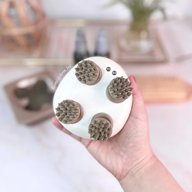 ドクターシーラボ　リフトアップマッサージャー