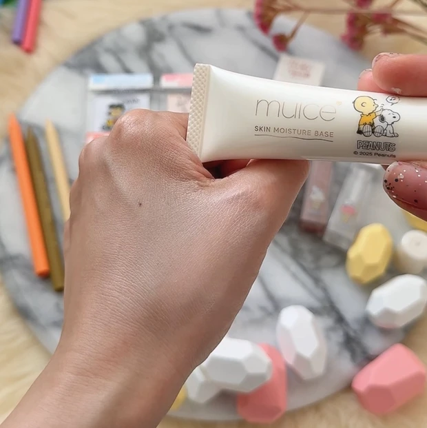 ぽわん　ときめく　ミュアイス　muice　PEANUTS コラボ　スヌーピー　デイリースキンプライマー　