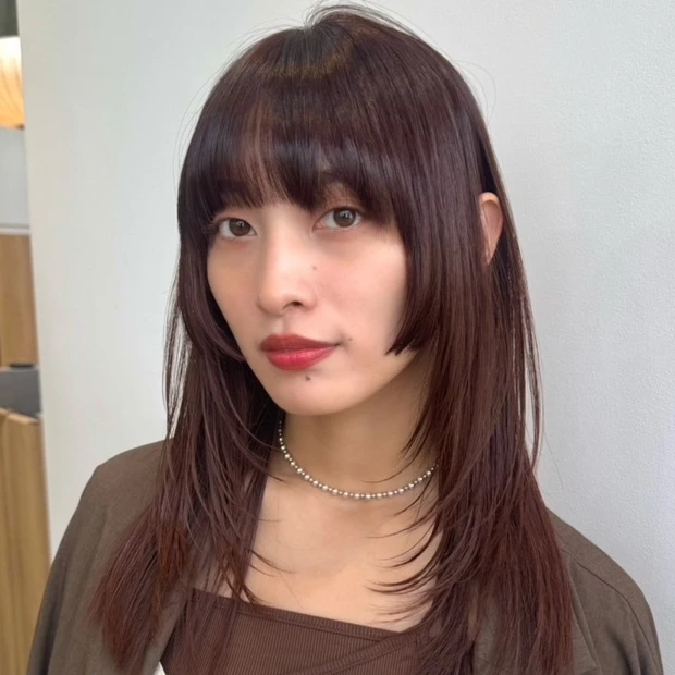 【大人のミディアム】姫カット×レイヤーでモードなイメージに！ 重軽バランスの垢抜けヘア