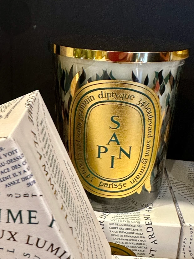 ディプティック◆今年のホリデーのテーマは「炎」。18金コーティングされたキャンドルホルダー_5_1