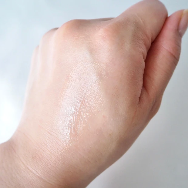 hince セカンドスキンハイドレイティングプライマー