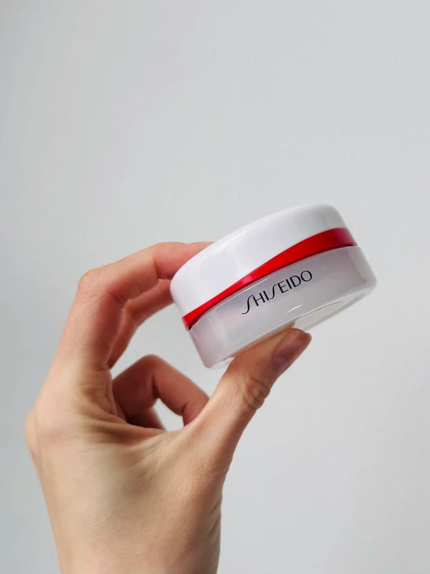 SHISEIDOのエッセンススキンセッティングパウダー