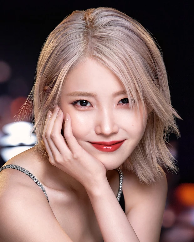 エスティ ローダー 新グローバル ブランド アンバサダー IU