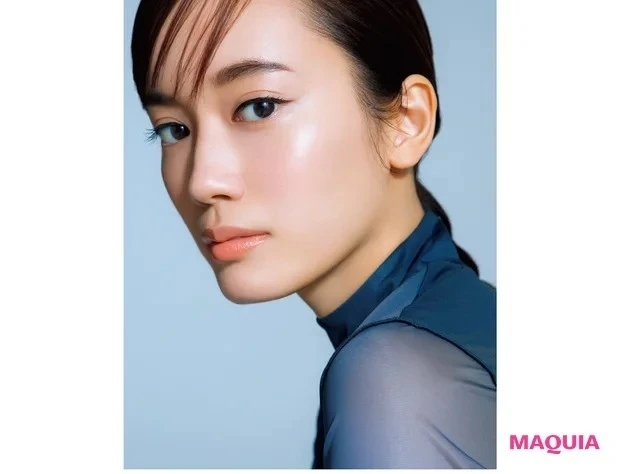 ハイライトは「C」じゃなくて「縦塗り」でツヤ玉を偽装_ミニマムにハイライトを入れたツヤ肌