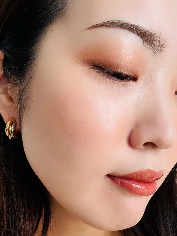 KATEのバーチャルスキンメイカーの使用イメージ