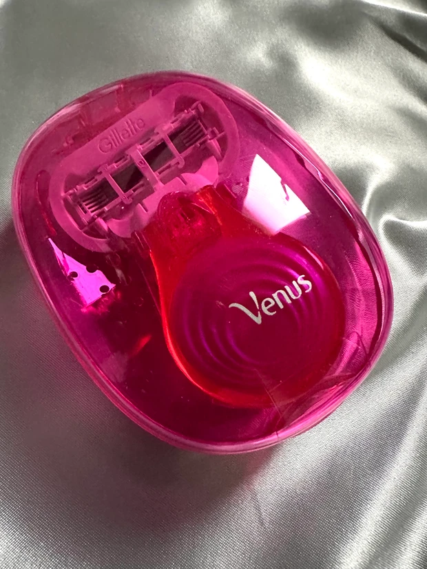 ヴィーナスつるすべ肌 ケース付ホルダー