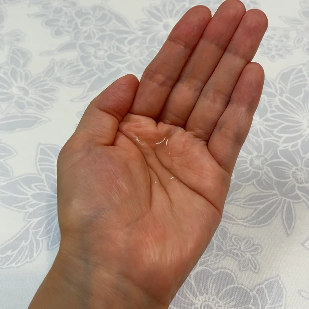 IHADAの薬用クリアローションのテクスチャー