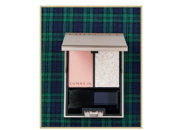 ルナソル カラーリンググレイズ EX10 ￥6820／カネボウ化粧品（11月24日限定発売）