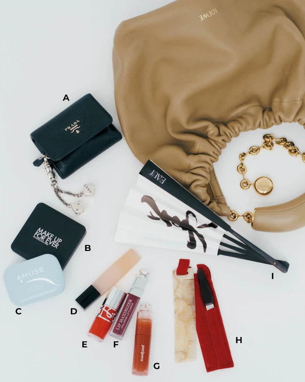 鈴木えみの愛用バッグと中身