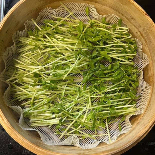 食べて痩せる！栄養満点ダイエットせいろ蒸しレシピ4選♡もちぷりはんぺんえび団子