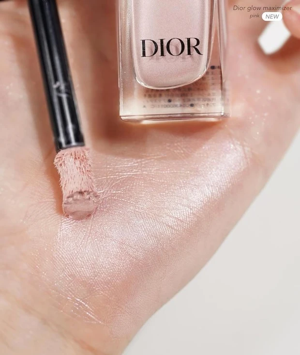 ディオール ハイライト ブルべ ディオールスキン フォーエヴァー グロウ マキシマイザー 011 ピンク