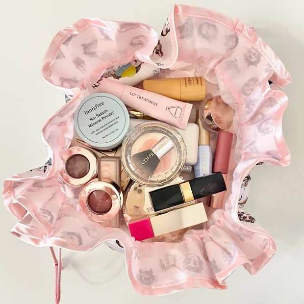 鬼滅の刃ファン必見!!売切れ間違いなしのMAQUIA12月号。クリスマスコフレBOOKもお見逃しなく!_4_2