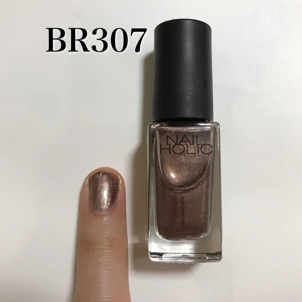 【330円で可愛いを手に入れろ！】NAIL HOLIC
人気色を含めた私のお気に入りカラー16種類全部見せます！
トップコートの比較もあり♪
_9_1