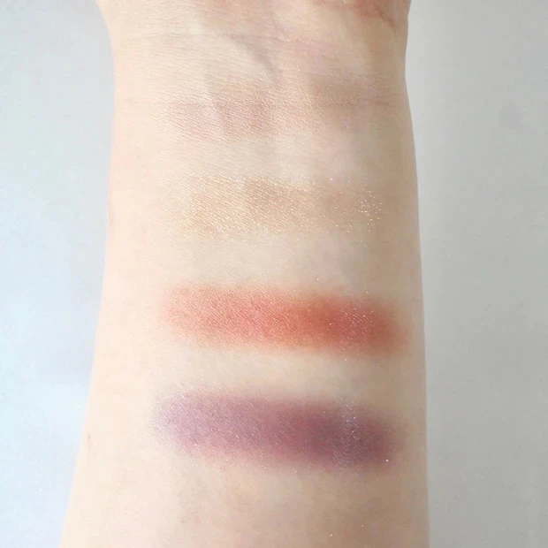 カネボウ カラードシャドウマキアインフルエンサーDOME03スウォッチ自然光