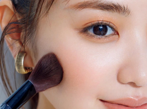 【ブルベ・イエベ別】最旬洒落顔メイク特集|守屋麗奈さん&香音さんが実演! ベスコス受賞コスメの使い方_26