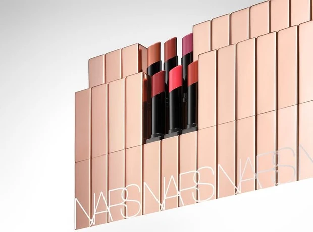 【4位】NARSのアフターグローシリーズに新色登場。12色入りの限定アイシャドウパレットは可憐なピンク!【春新色コスメ2024】