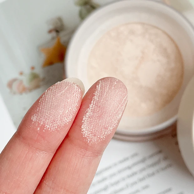 エクセル フェイスパウダー EX01 シルキーベージュ 仕上がり