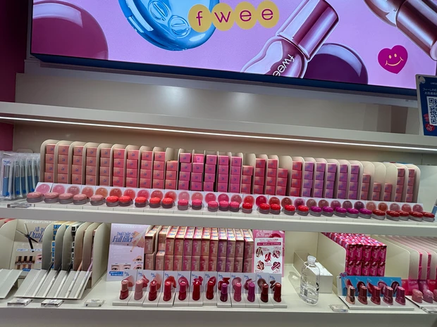 fweeのアジトに行ってきました♡①_3