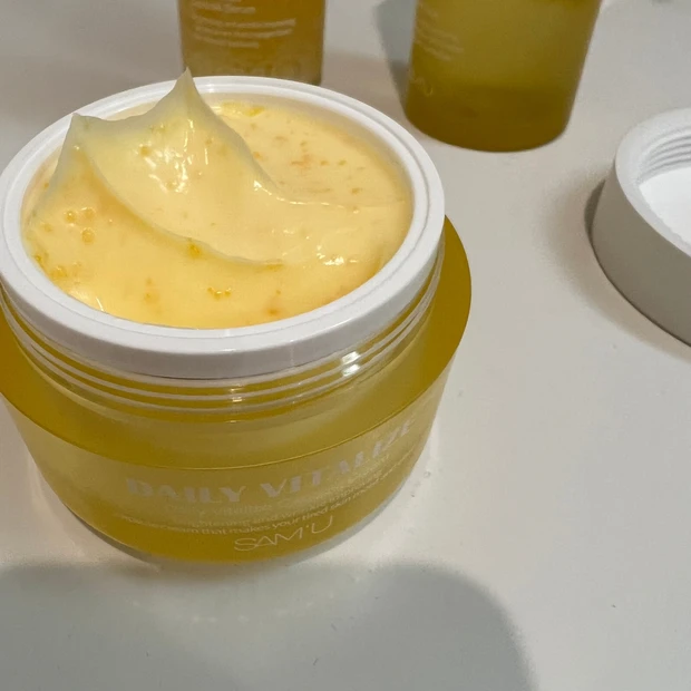 DAILY VITALIZE CAPSULE CREAM