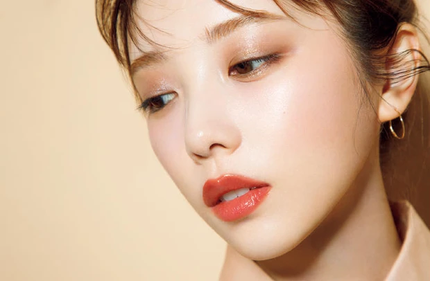 【7位】与田祐希さんがこなれ涼顔に。夏の定番、透けオレンジリップでヘルシーに!