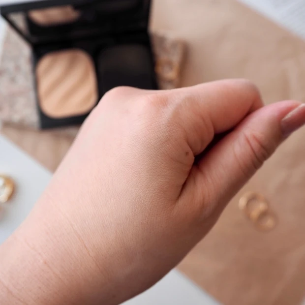 【2021.02.05本日発売】KANEBO新作ファンデーション［メルティフィールウェア］は美しい素肌のような自分色の光が巡るファンデーション！_5