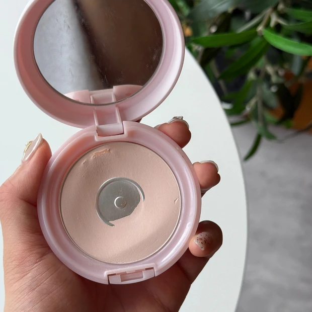 Wonjungyo ウォンジョンヨ エアリーフィルターパクト 01プレーンピンク