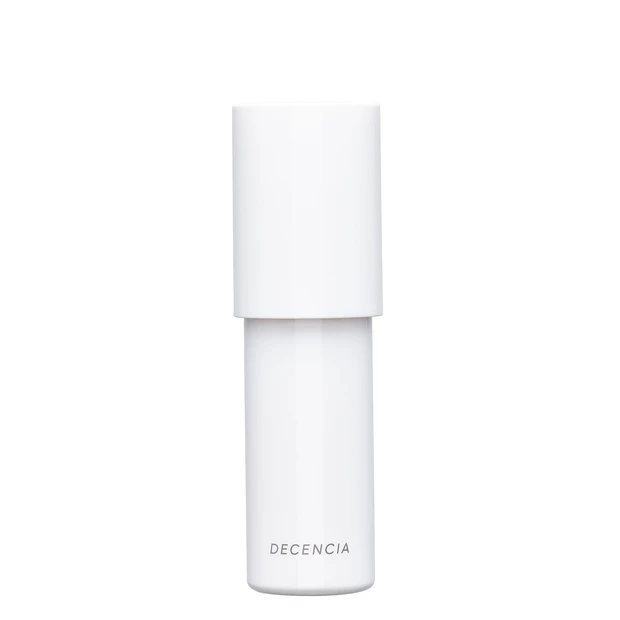 ホワイトF／L コンセントレート［医薬部外品］36ml ￥7150／ディセンシア